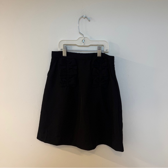 Black mini skirt with BOWS 🖤🎀 Compañía fantastica - size small - Picture 4 of 10